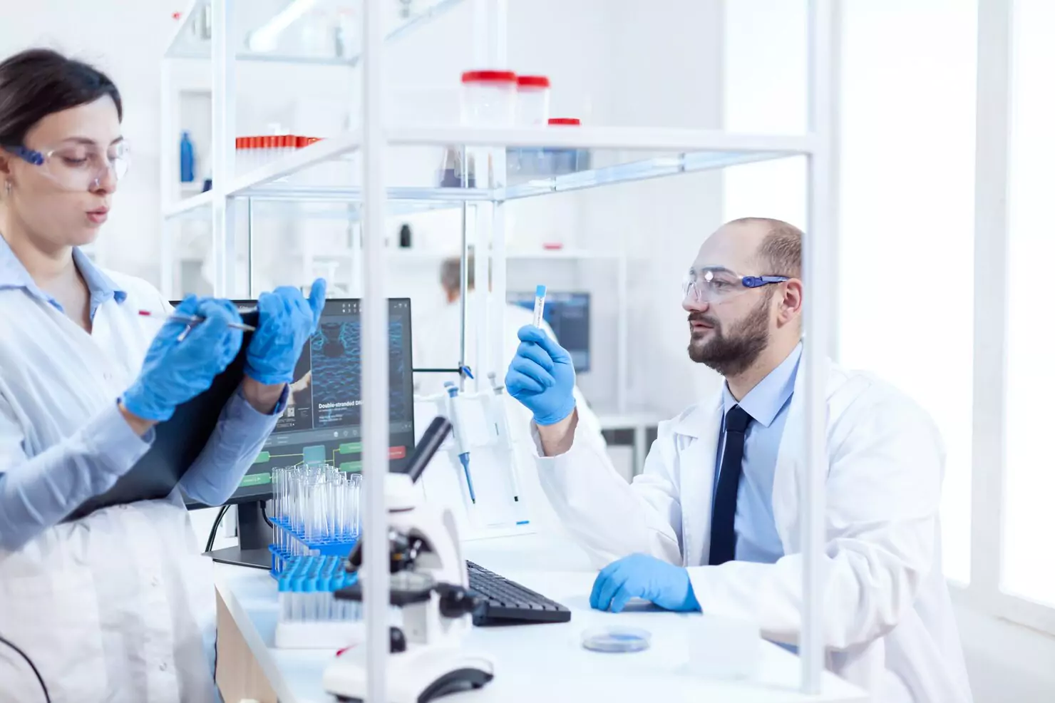 young-man-scientist-looking-pensive-chemical-solution-test-tubes-team-chemical-chemists-working-together-sterile-microbiology-lab-doing-research-482257-10055-68e396674b546